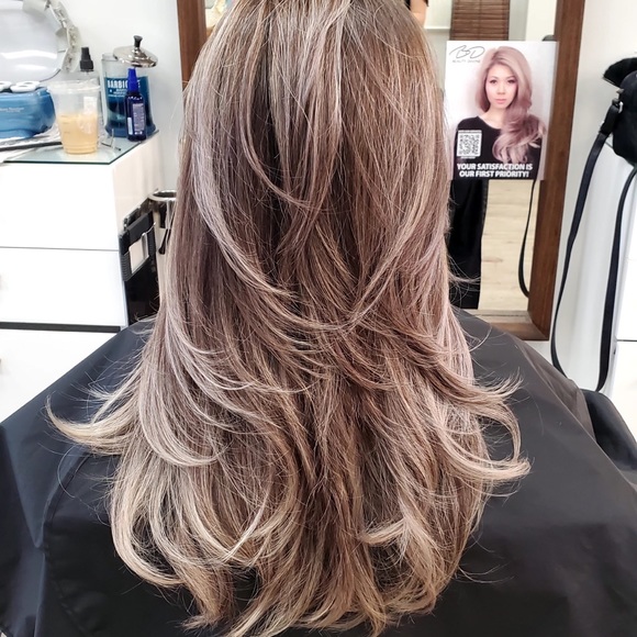 Hair extensions - Picture 10 of 12